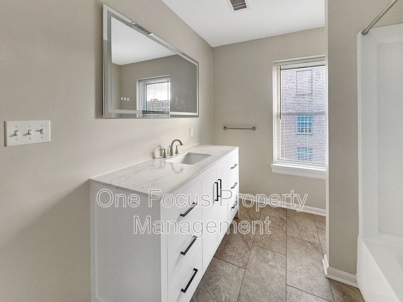 1- Bedroom apartment Available now!! Refunded application fee upon approval! property image