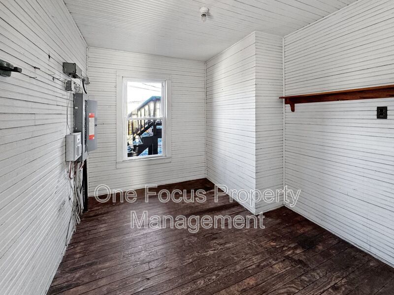 2BR/1BA - ALL UTILITIES INCLUDED!!! property image