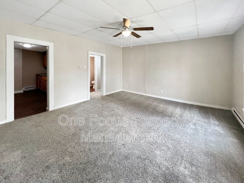 Spacious 3BR/1BA - Pet Friendly! property image