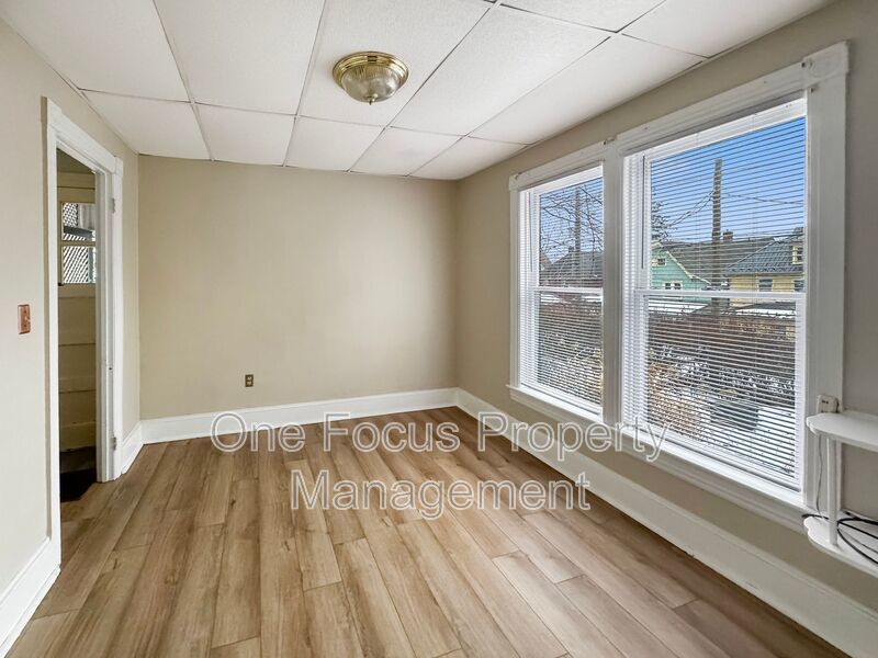 Cozy 3BR/1BA Duplex home - Up to 2 pets welcome. No Weight Limit! property image