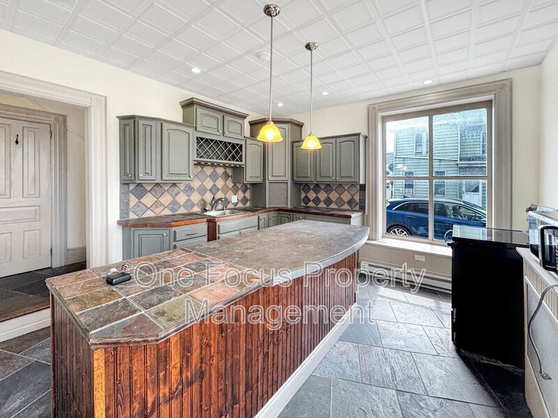 $150 off your first month's rent!!! 1BR/1BA - 2 Cats Welcome! property image