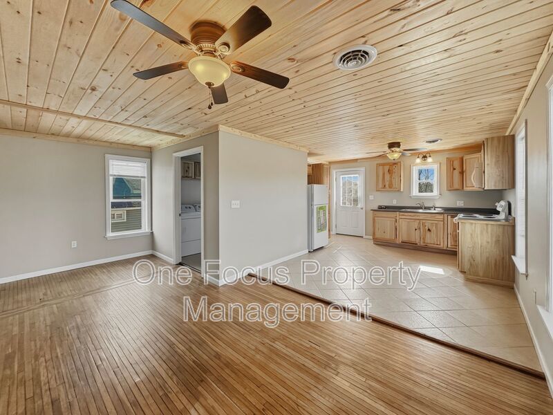 Bright and Cozy 2BR/1BA - Pet Friendly! property image