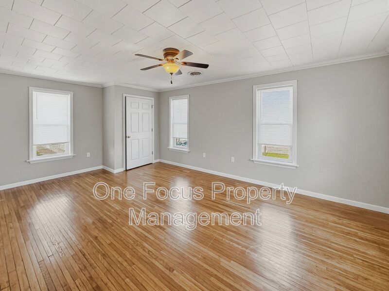 Bright and Cozy 2BR/1BA - Pet Friendly! property image
