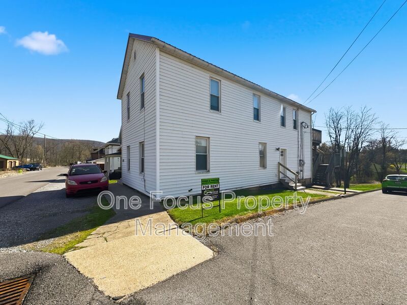 Bright and Cozy 2BR/1BA - Pet Friendly! property image