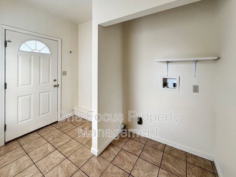 Spacious and cozy 3BR/1.5BA - Up to Pets Welcome No Weight Limit! property image