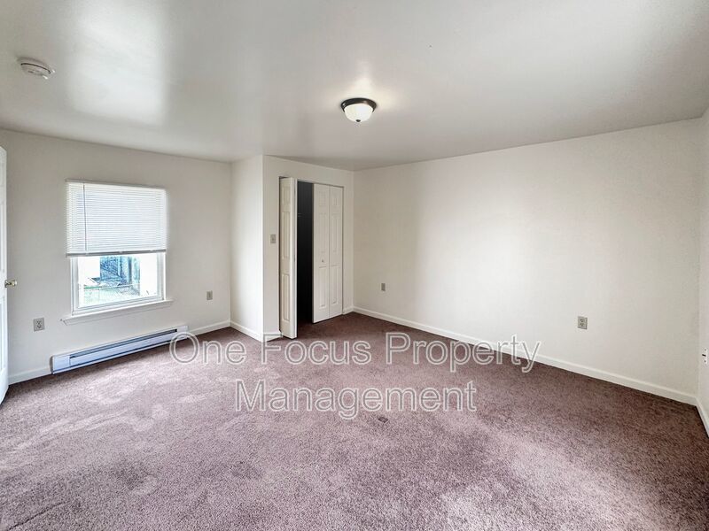Spacious and cozy 3BR/1.5BA - Up to Pets Welcome No Weight Limit! property image