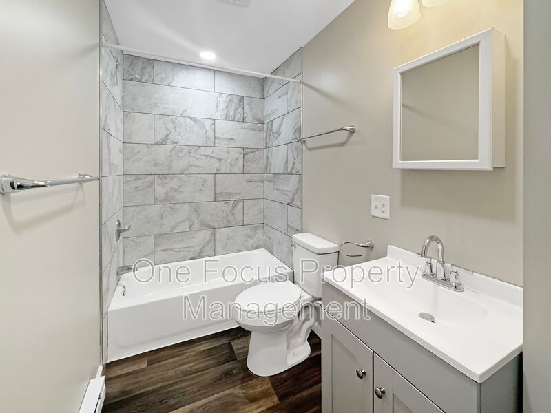 Stunning 3rd Floor - 2BR/1BA - 1 Cat Welcome! property image