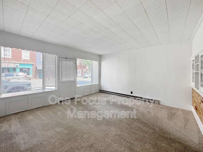 Cozy and Unique 2BR/1Ba Townhome! - 1 pet under 30# welcome! property image