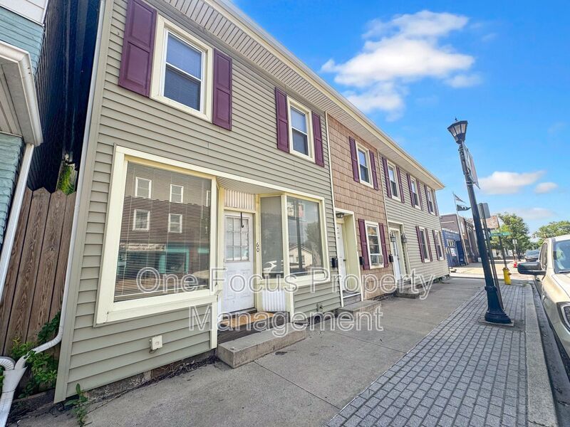 Cozy and Unique 2BR/1Ba Townhome! - 1 pet under 30# welcome! property image