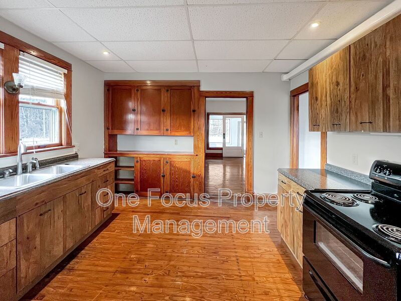Cozy and Unique 2BR/1BA - 2 pets under 50# welcome! property image