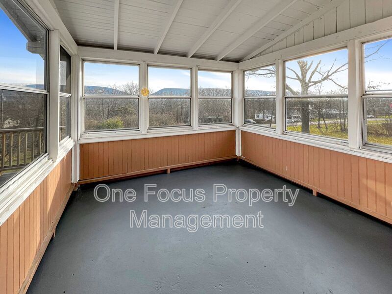 Cozy and Unique 2BR/1BA - 2 pets under 50# welcome! property image