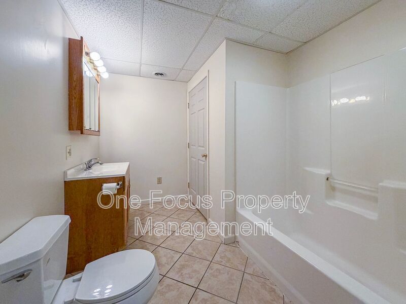 Spacious 4BR/2.5BA Townhome! - Pet Friendly! property image