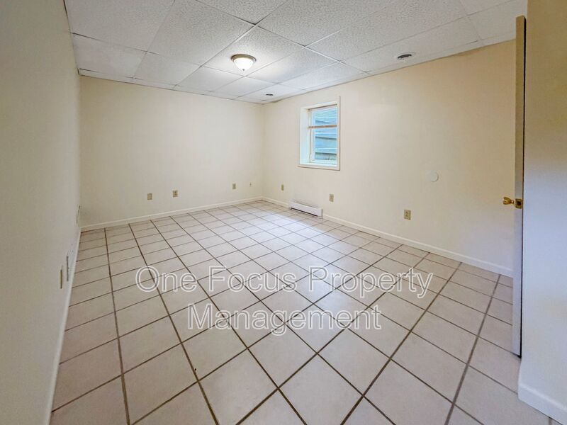 Spacious 4BR/2.5BA Townhome! - Pet Friendly! property image