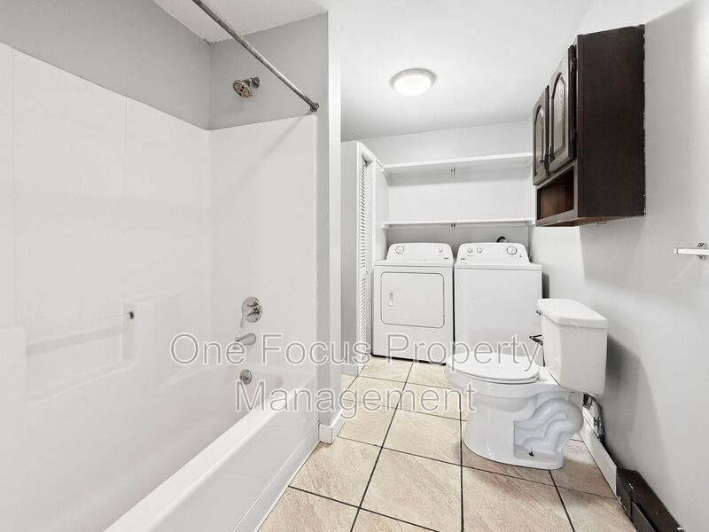 Modern 2BR/1BA property image